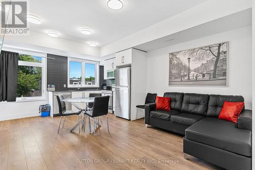 311 - 6065 Mcleod Road, Niagara Falls, ON - Indoor Photo Showing Living Room