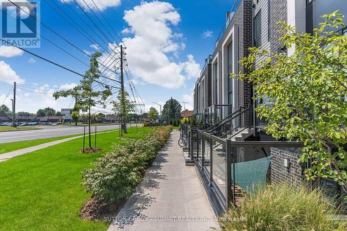 311 - 6065 Mcleod Road, Niagara Falls, ON - Outdoor