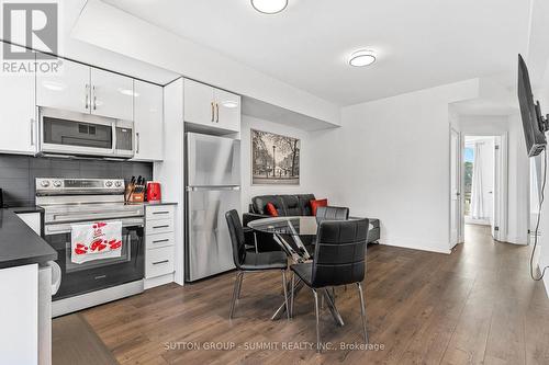 311 - 6065 Mcleod Road, Niagara Falls, ON - Indoor Photo Showing Kitchen