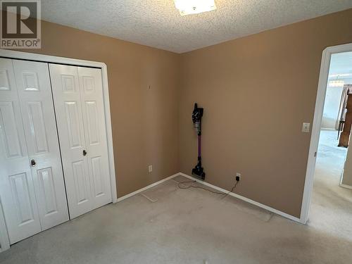 4405 Crystal Drive, Vernon, BC - Indoor Photo Showing Other Room