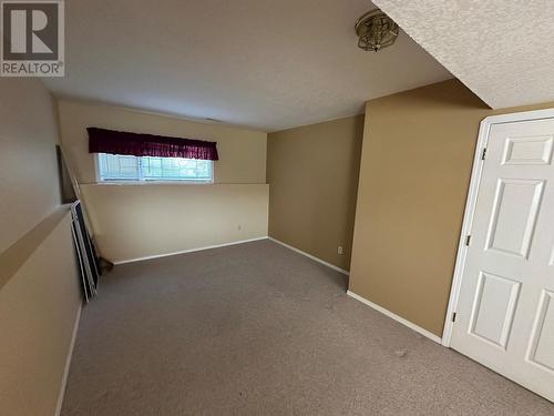 4405 Crystal Drive, Vernon, BC - Indoor Photo Showing Other Room