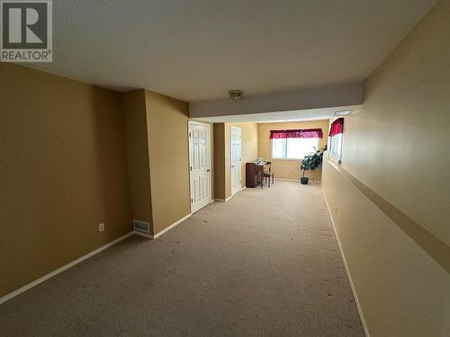 4405 Crystal Drive, Vernon, BC - Indoor Photo Showing Other Room