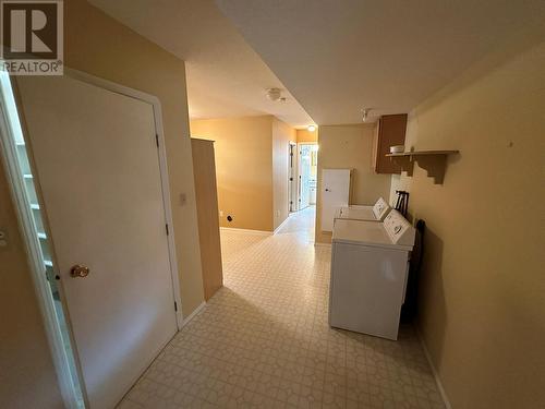 4405 Crystal Drive, Vernon, BC - Indoor Photo Showing Laundry Room