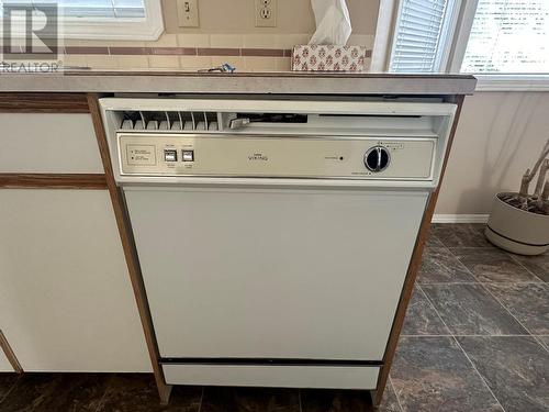 4405 Crystal Drive, Vernon, BC - Indoor Photo Showing Laundry Room