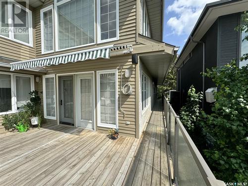 2712 Cameron Street, Regina, SK - Outdoor With Deck Patio Veranda