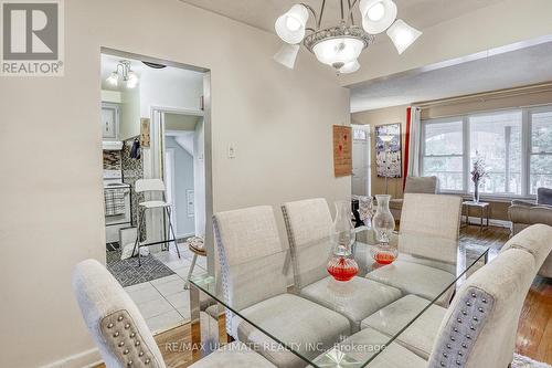 26 Ashwick Drive, Toronto (Clairlea-Birchmount), ON - Indoor Photo Showing Living Room