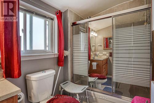 26 Ashwick Drive, Toronto (Clairlea-Birchmount), ON - Indoor Photo Showing Bathroom