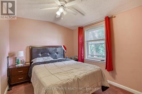 26 Ashwick Drive, Toronto (Clairlea-Birchmount), ON - Indoor Photo Showing Bedroom