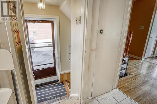 26 Ashwick Drive, Toronto (Clairlea-Birchmount), ON - Indoor Photo Showing Other Room