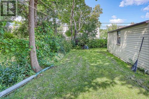 26 Ashwick Drive, Toronto (Clairlea-Birchmount), ON - Outdoor