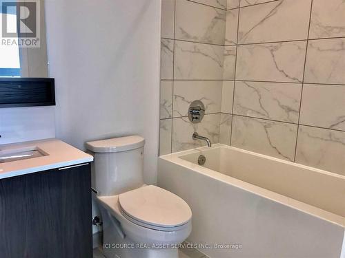 3509 - 898 Portage Parkway, Vaughan, ON - Indoor Photo Showing Bathroom