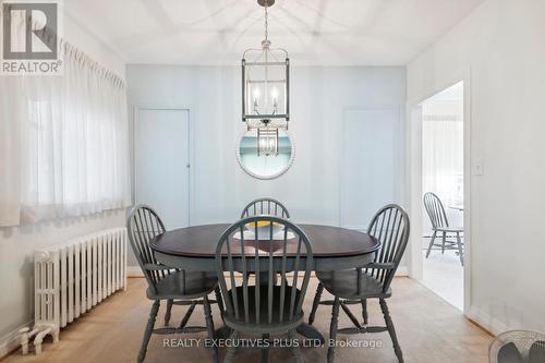 90 Spears Street, Toronto (Rockcliffe-Smythe), ON - Indoor Photo Showing Dining Room