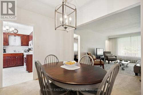 90 Spears Street, Toronto (Rockcliffe-Smythe), ON - Indoor Photo Showing Dining Room