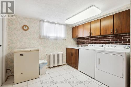 90 Spears Street, Toronto (Rockcliffe-Smythe), ON - Indoor Photo Showing Laundry Room