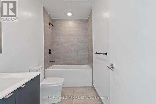 209 - 500 Dupont Street, Toronto (Annex), ON - Indoor Photo Showing Bathroom