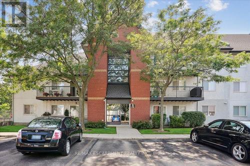 312 - 1450 Glen Abbey Gate, Oakville, ON - Outdoor