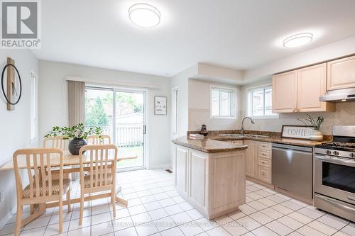 5875 Mersey Street, Mississauga (East Credit), ON - Indoor Photo Showing Kitchen