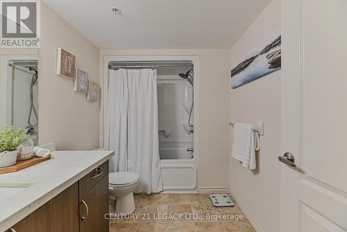 214 - 1460 Main Street E, Milton (Dempsey), ON - Indoor Photo Showing Bathroom