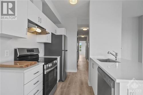 1350 Hemlock Road Unit#515, Ottawa, ON - Indoor Photo Showing Kitchen