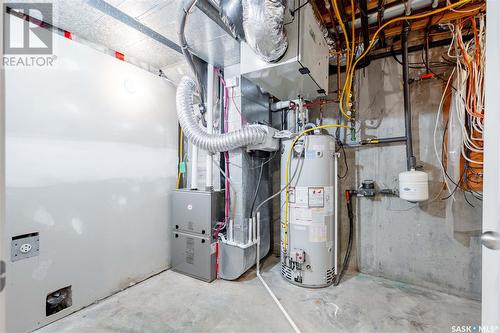 422 Beechmont Place, Saskatoon, SK - Indoor Photo Showing Basement