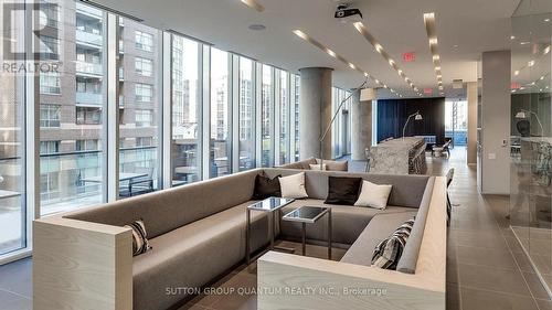 1406 - 15 Grenville Street, Toronto (Bay Street Corridor), ON - Indoor