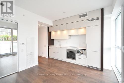 1406 - 15 Grenville Street, Toronto (Bay Street Corridor), ON - Indoor Photo Showing Kitchen