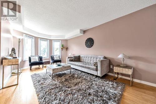 26 Harvest Moon Drive, Toronto (Rouge), ON - Indoor Photo Showing Living Room