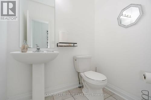 50 Alaskan Heights, Barrie, ON - Indoor Photo Showing Bathroom