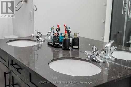 50 Alaskan Heights, Barrie, ON - Indoor Photo Showing Bathroom