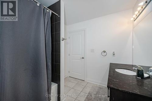 50 Alaskan Heights, Barrie, ON - Indoor Photo Showing Bathroom