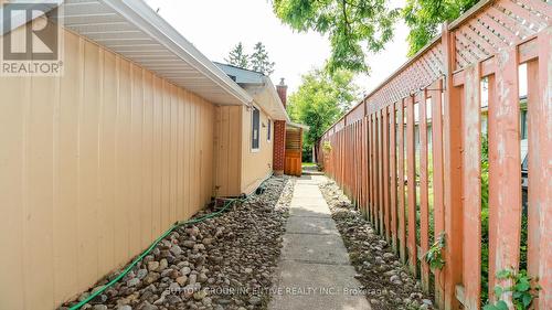 321 St Vincent Street, Barrie (Wellington), ON - Outdoor