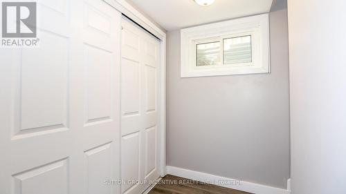 321 St Vincent Street, Barrie (Wellington), ON - Indoor Photo Showing Other Room