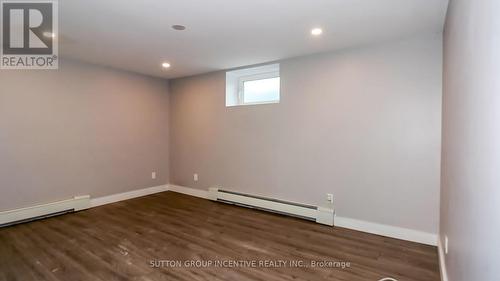 321 St Vincent Street, Barrie (Wellington), ON - Indoor Photo Showing Other Room