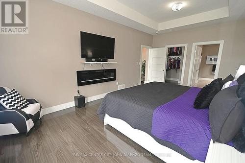 122 1/2 Centennial Avenue, St. Thomas, ON - Indoor Photo Showing Bedroom