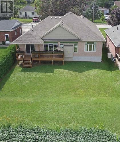 122 1/2 Centennial Avenue, St. Thomas, ON - Outdoor With Deck Patio Veranda