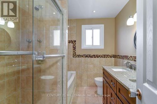 24 Coles Street, Barrie (Sunnidale), ON - Indoor Photo Showing Bathroom