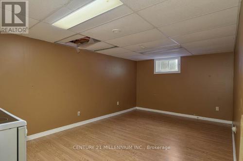 24 Coles Street, Barrie (Sunnidale), ON - Indoor