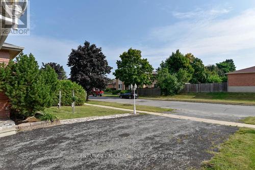 24 Coles Street, Barrie (Sunnidale), ON - Outdoor