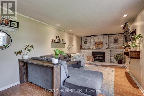 278 Sydenham Street E, Aylmer (Ay), ON - Indoor With Fireplace