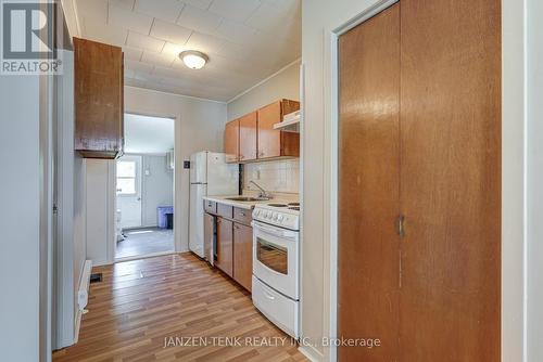 278 Sydenham Street E, Aylmer (Ay), ON - Indoor Photo Showing Kitchen