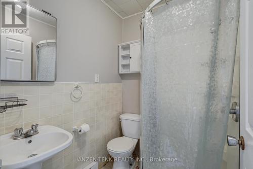 278 Sydenham Street E, Aylmer (Ay), ON - Indoor Photo Showing Bathroom