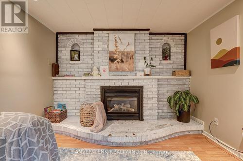 278 Sydenham Street E, Aylmer (Ay), ON - Indoor With Fireplace