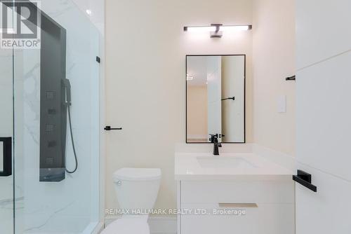 77 Natal Avenue, Toronto (Birchcliffe-Cliffside), ON - Indoor Photo Showing Bathroom