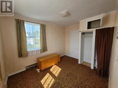 40 Church Street, Eastport, NL - Indoor Photo Showing Other Room