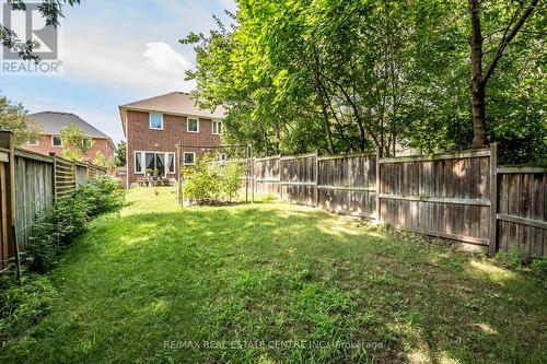 1075 Johnson'S Lane, Mississauga (Clarkson), ON - Outdoor