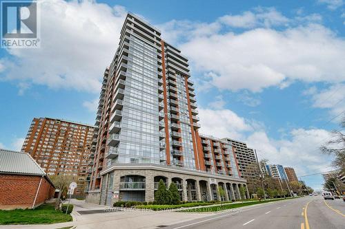 715 - 551 Maple Avenue, Burlington (Brant), ON - Outdoor With Facade