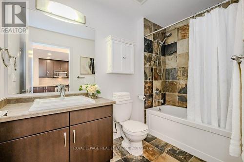 715 - 551 Maple Avenue, Burlington (Brant), ON - Indoor Photo Showing Bathroom