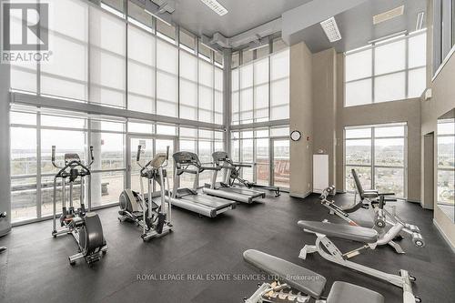 715 - 551 Maple Avenue, Burlington (Brant), ON - Indoor Photo Showing Gym Room