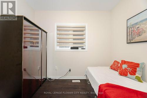 384 Remembrance Road, Brampton (Northwest Brampton), ON - Indoor Photo Showing Bedroom