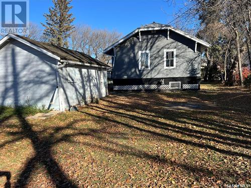 219 Macleod Avenue E, Melfort, SK - Outdoor